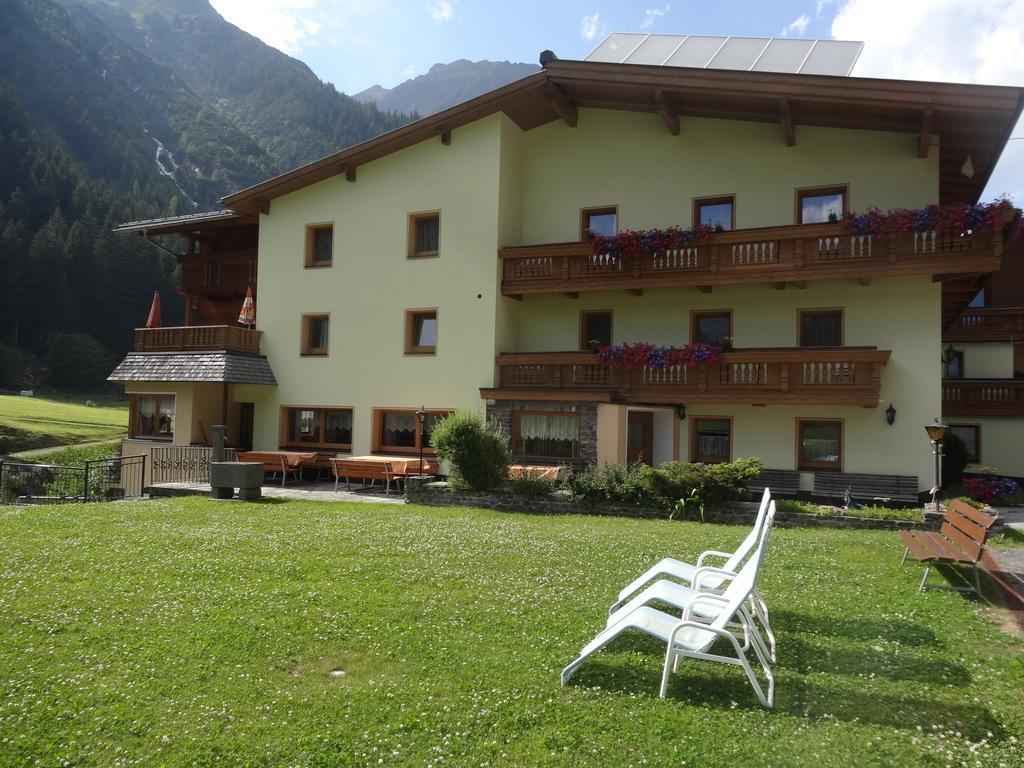 Koeflerhof Appartements Sankt Leonhard im Pitztal Exterior photo